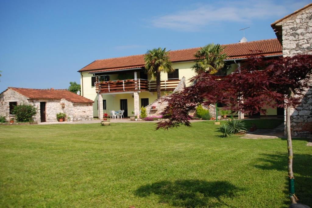 Moratto'S Apartments Umag Exteriér fotografie