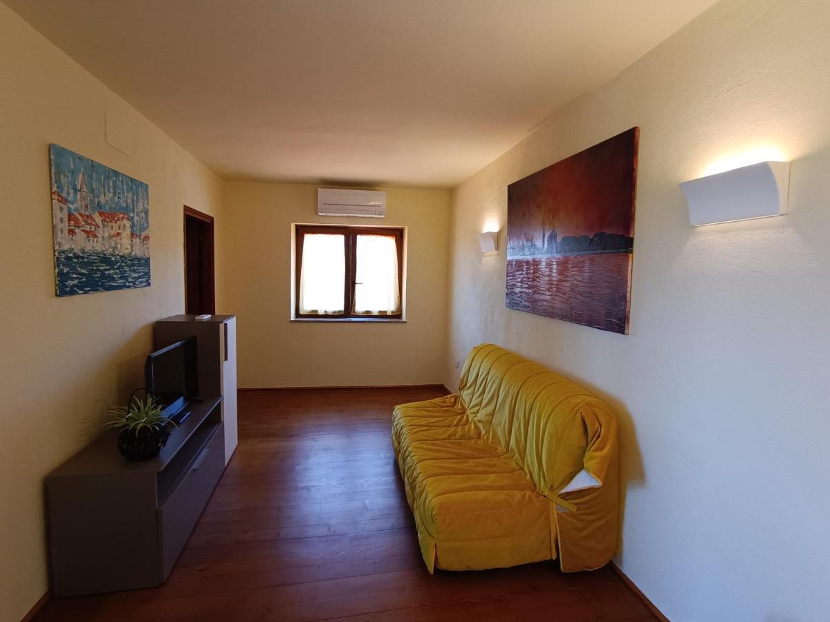 Moratto'S Apartments Umag Exteriér fotografie